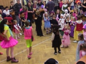 maskarni-karneval-zaluzi-2016-50